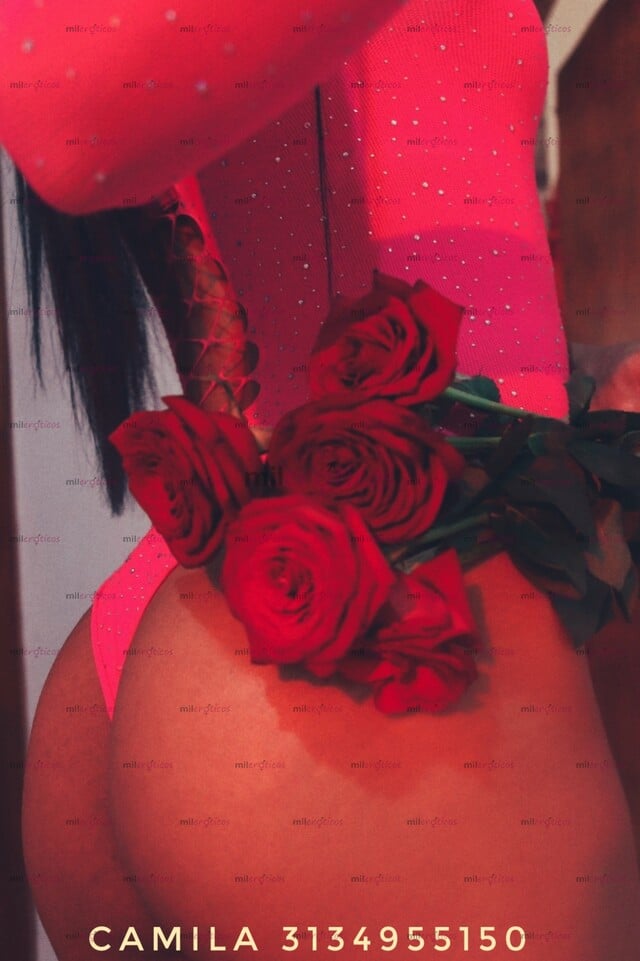 FOTOS DE SORPRESIVAMENTE ENCANTADORA UN CUERPO DELGADO Y UNA SILUETA AMBIGUA SEXY TRANS$