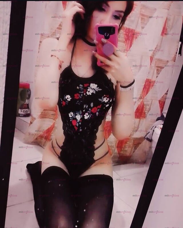 FOTOS DE VAMOS A HACER UNA SEXY FIESTA ALGO RICO DISPONIBLE HOY ARIANA
