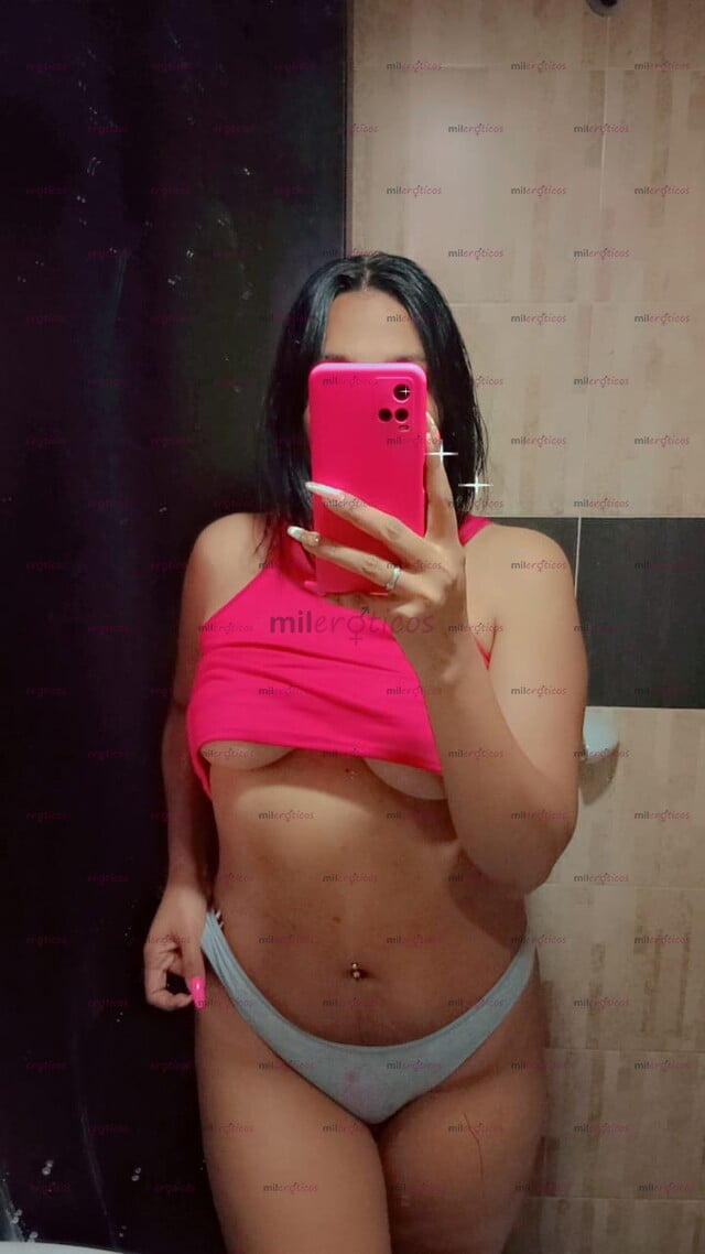 FOTOS DE MORENA ESPECTACULAR (MILF) DISPUESTA A COMPLACERTE TODAS TUS FANTASIAS VIRTUALES