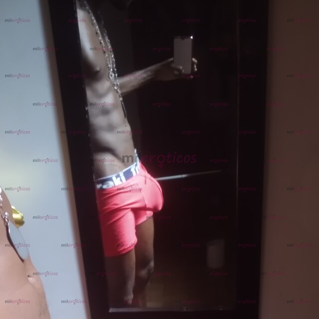 FOTOS DE RESERVADO JOVEN MORENO BISEXUAL VERGON DOTADO, ESCRIBEME Y ALEGRA TU DIA