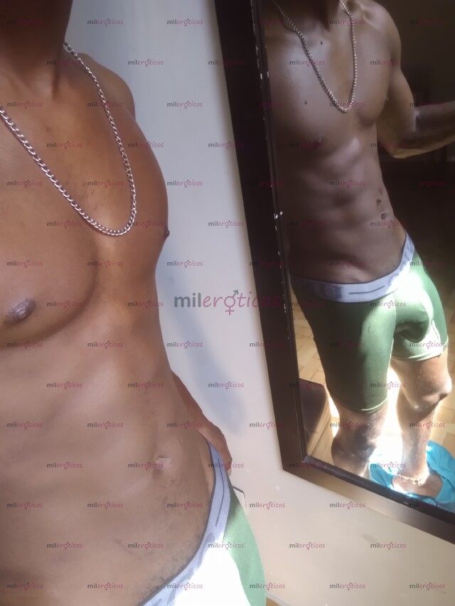 FOTOS DE RESERVADO JOVEN MORENO BISEXUAL VERGON DOTADO, ESCRIBEME Y ALEGRA TU DIA