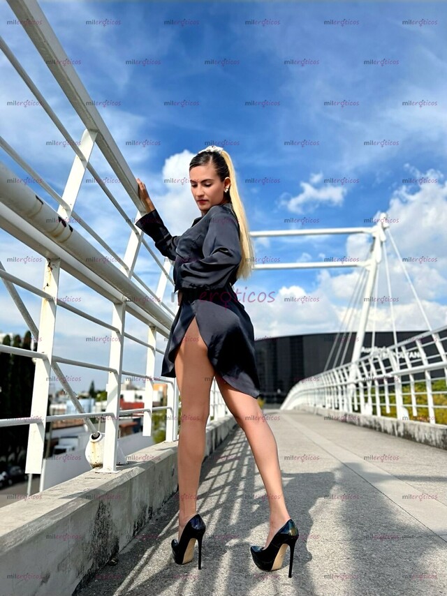 FOTOS DE TRISHA HERMOSA MUÑEQUITA RECIEN LLEGANDO A CANCUN CON LUGAR