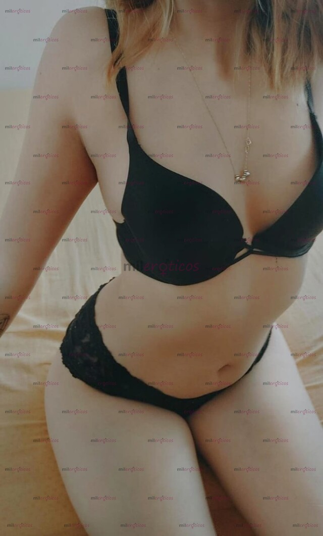 FOTOS DE VANESA UNA JOVENCITA LLEGÓ CON VESTIDO Y SIN TANGUITA COGELONA Y COMPLACIENTE...