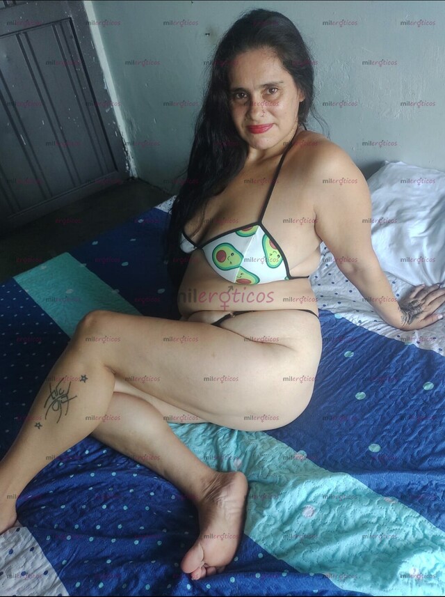 FOTOS DE DELICIOSA CHICA CON SENOS GRANDES Y RICAS PIERNAS