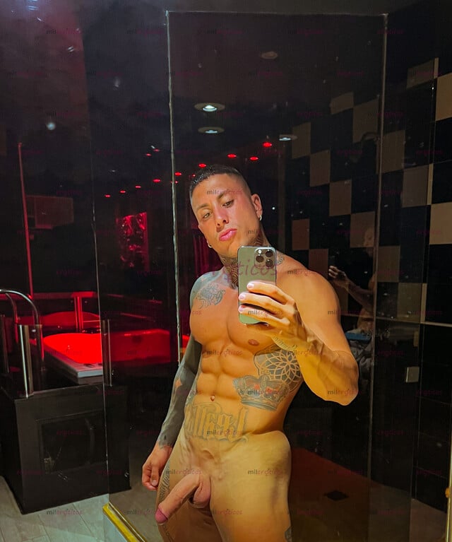 FOTOS DE 22X 7CM ARGENTINO, MODELO FITNESS. ESTOY EN LÍNEA !