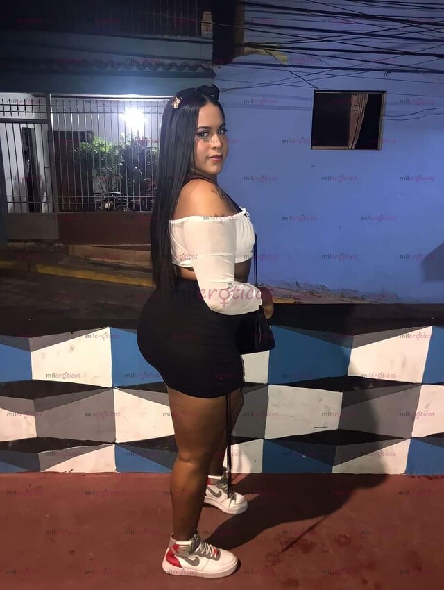 FOTOS DE HOLA SOY ASHLEY MORENITA COMPLACIENTE, VENEZOLANA, VERSÁTIL