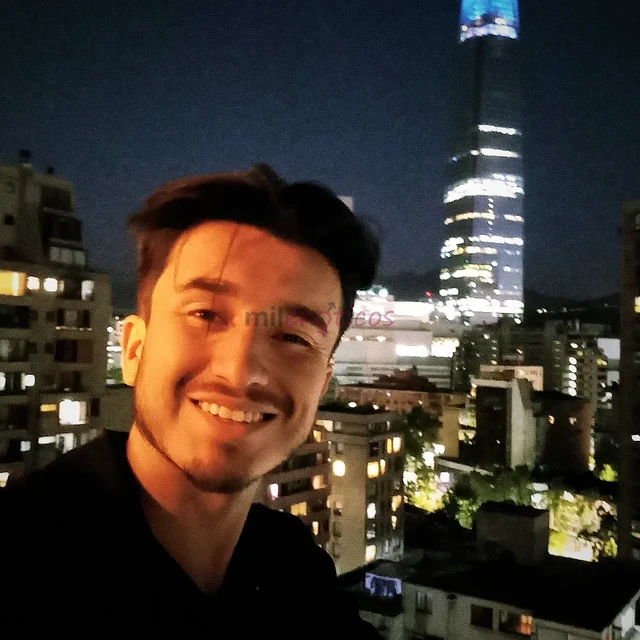 Hola mi nombre es ian soy un joven sexy colombiano productor musical capaz de darte placer a tu gusto en mis servicios puedes escoger solo sexo o aten...