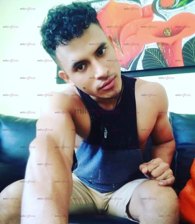 FOTOS DE EL COSTEÑO RECIÉN LLEGADO A LA CAPITAL LISTO PARA CUMPLIR TUS DESEOS