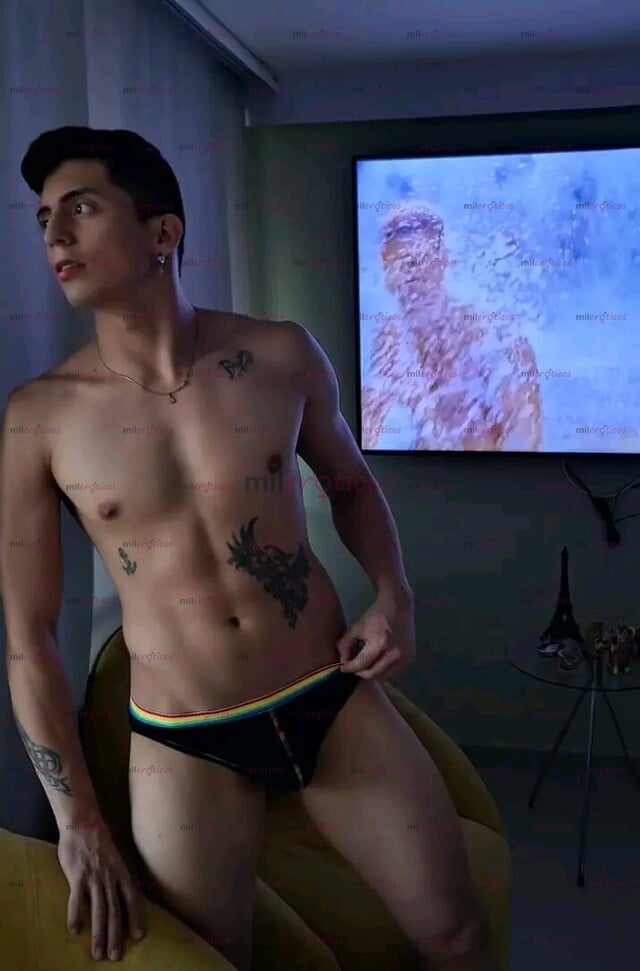 FOTOS DE CHICO JOVEN ARRECHO DISPUESTO PARA TI CON GANAS DE DISFRUTAR