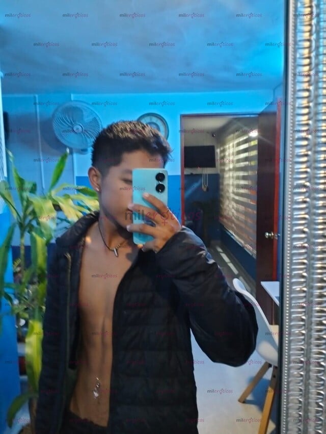 FOTOS DE PAPITO RICO NUEVO EN ESTO FLACO Y MORENITO BONITOS CENTÍMETROS DIGO SENTIMIENTOS