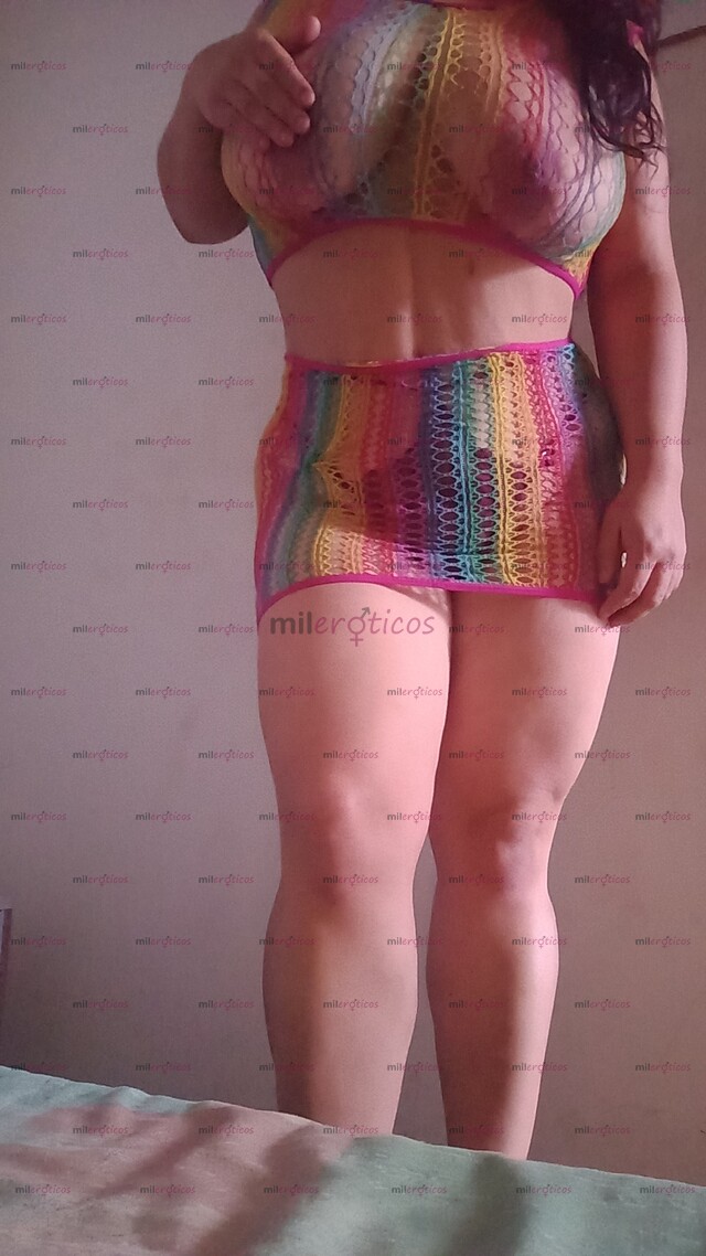 FOTOS DE EL BOOM BOOM DE CUERPO Y CARA .... UNA MADURITA QUE TE QUITARA LAS GANAS....