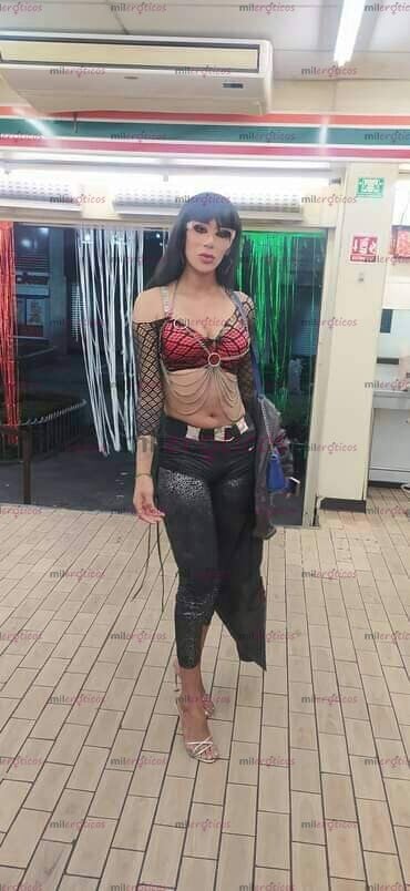 FOTOS DE ACTIVA 22CM ROMPE Y CHUPA CULOS EN EL CENTRO DE LA CDMX CON HOTEL INCLUIDO