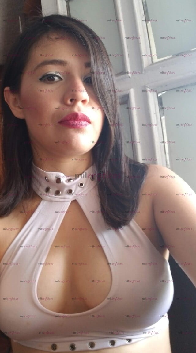 FOTOS DE ALAZKA PRUEBA MI RICO Y APRETADITO CUERPECITO DE 21 AÑOS ESTOY MUY CERRADITA