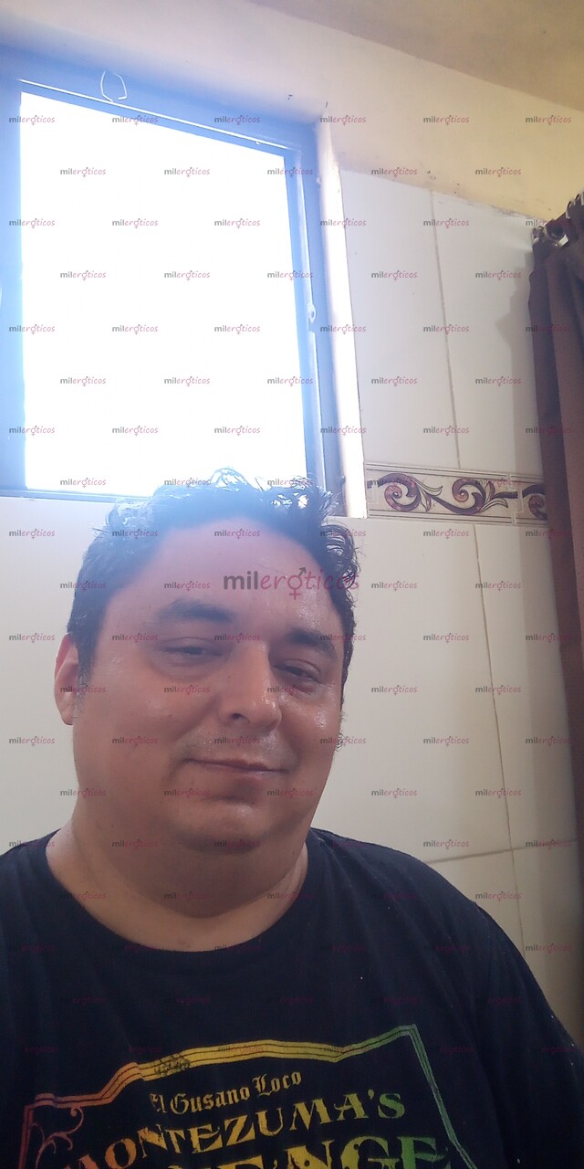 FOTOS DE GORDITO CACHONDO DISPUESTO A COMPLACER A MUJERES