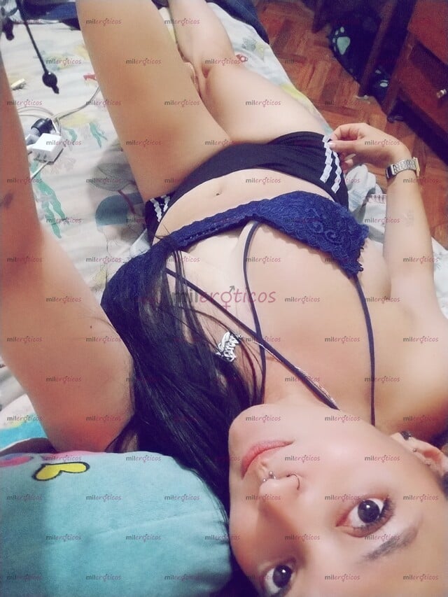 FOTOS DE HOLA SOY DAKOTA PAISA CALIENTE CON GANAS DE HACERTE FELIZ CON UN MASAJE EROTICO