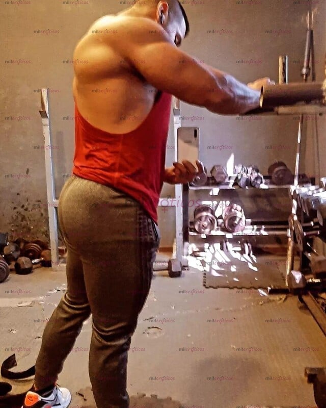 FOTOS DE CHICO HETERO MAMADISIMO VERGON DEPORTISTA