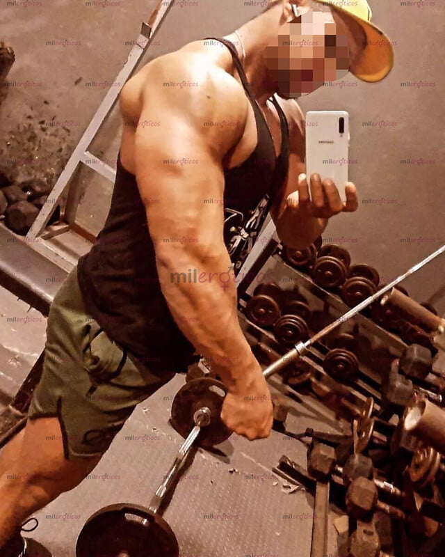 FOTOS DE CHICO HETERO MAMADISIMO VERGON DEPORTISTA