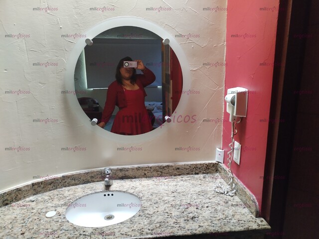 FOTOS DE TÁMARA CHICA COMPLACIENTE GENTE SERIA Y FIESTERA..