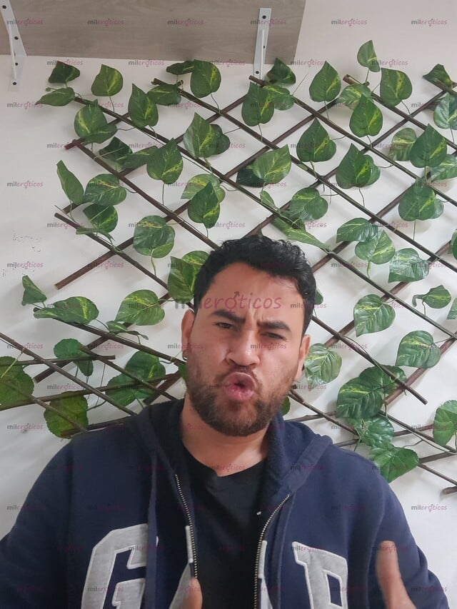 FOTOS DE BUEN TRATO MASAJISTA EXPERTO EN RELAJACIÓN