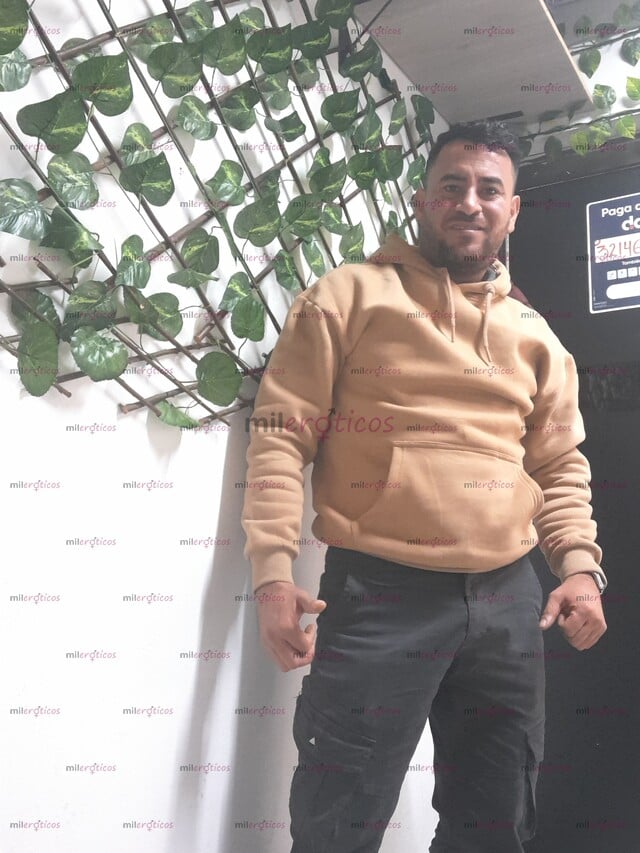 FOTOS DE BUEN TRATO MASAJISTA EXPERTO EN RELAJACIÓN