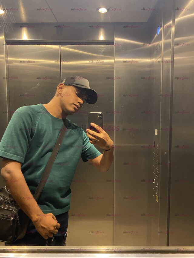 FOTOS DE MORENITO VERGON 21CM DE PLACER FULL COMPLACIENTE