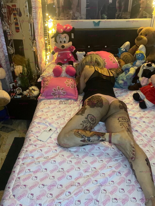 FOTOS DE WENDY GOLOSA TRANS CON GANAS DE VERGA, LUJURIOSA Y SUMISA A LA VEZ ESCRIBEME ...