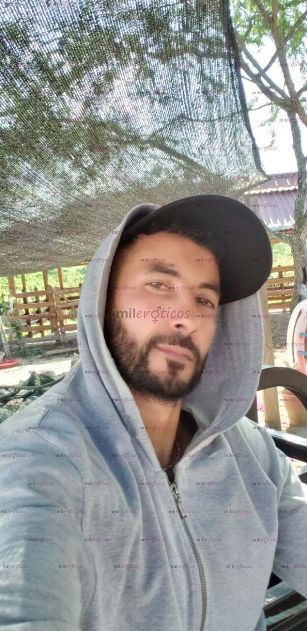 FOTOS DE SOY TU HOMBRE EROTICO QUE COMPLACE TODOS TUS DESEAS