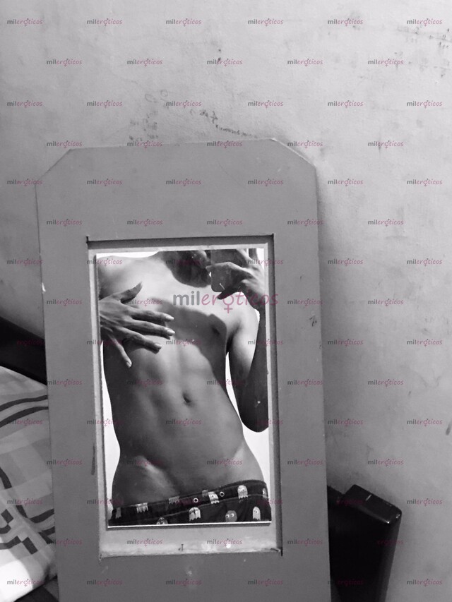 FOTOS DE MODELO WEBCAM DE REGRESO EN LA CIUDAD Y EN BUSCA DE SOLVENTES