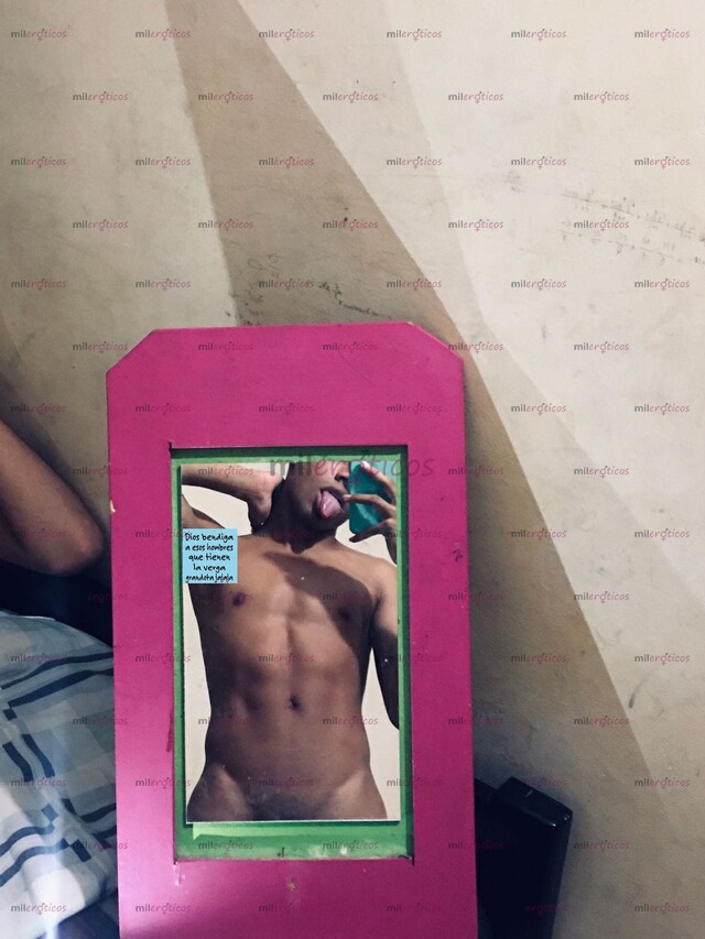 FOTOS DE MODELO WEBCAM DE REGRESO EN LA CIUDAD Y EN BUSCA DE SOLVENTES