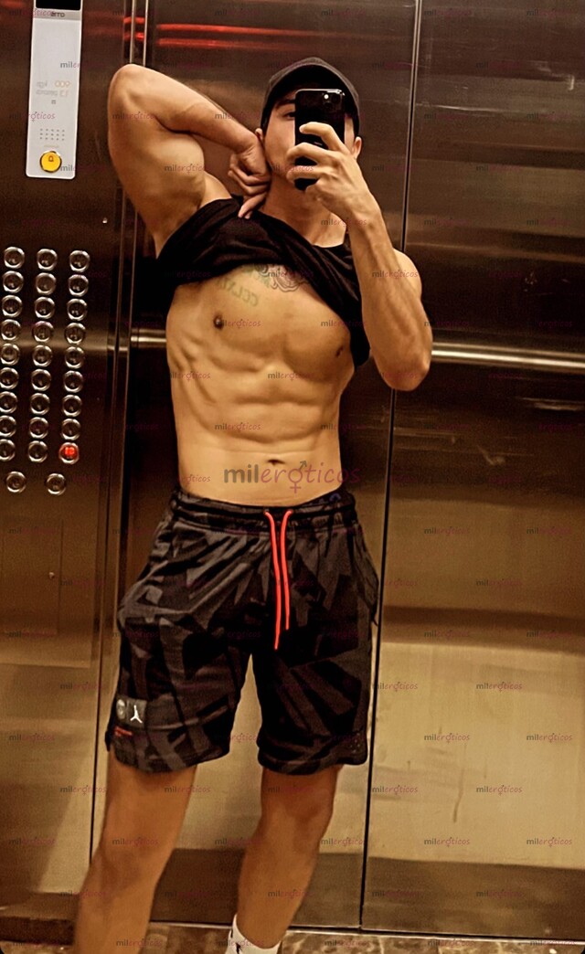 FOTOS DE MASAJISTA PROFESIONAL CON SITIO PRIVADO PARA UNA EXPERIENCIA ÚNICA