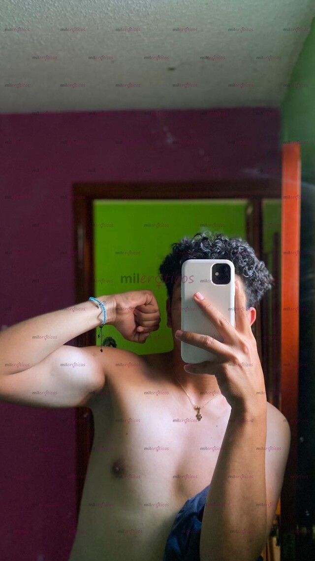 FOTOS DE ACTIVO DE 19 AÑO CON 18CM, INFO AL NUM