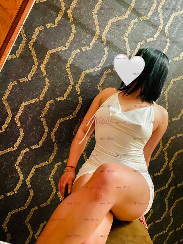 FOTOS DE UNA TERNURA Y SALVAJE EN LA CAMA,TE BAILO Y TE CACHONDEO UN SERVICIO DE 100