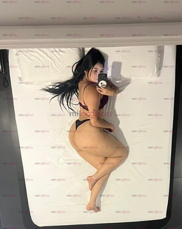 FOTOS DE DELICADA Y HERMOSA PELINEGRA MUY SENSUAL