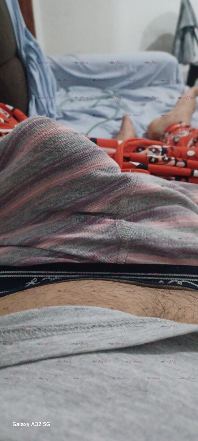 FOTOS DE MASAJES A DOMISILIO UN PROFECIONAL CON LAS MANOS