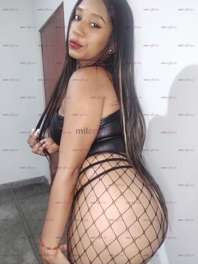 FOTOS DE HOLA CAROZO !! VEN PARA QUE VEAS CÓMO MI CULO TE SACA TU LECHE RICA BB !!