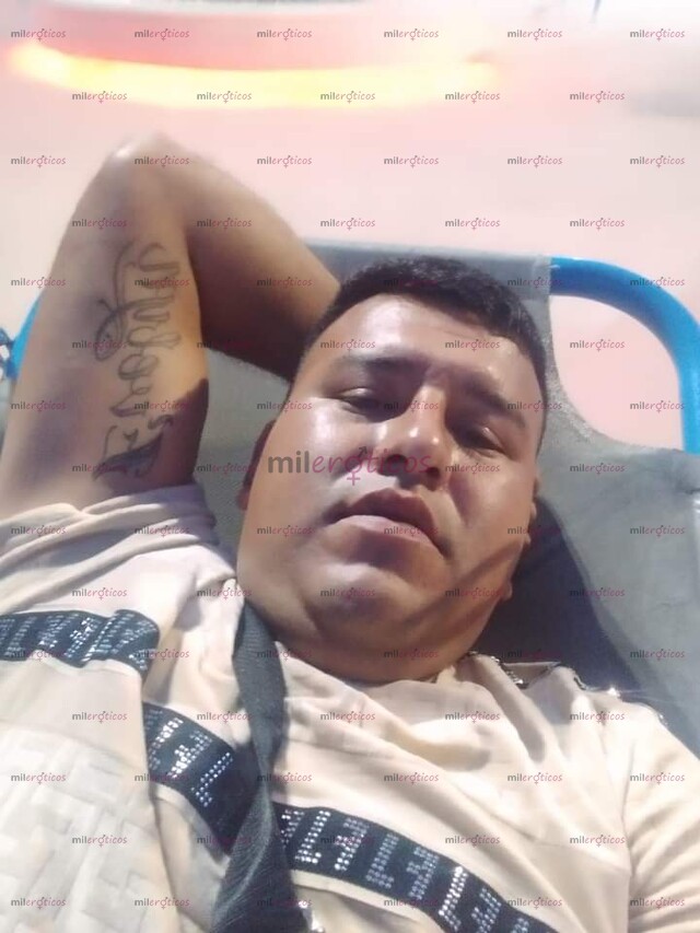 FOTOS DE JOVEN DE 29 AÑOS DISPUESTO A COMPLACERTE