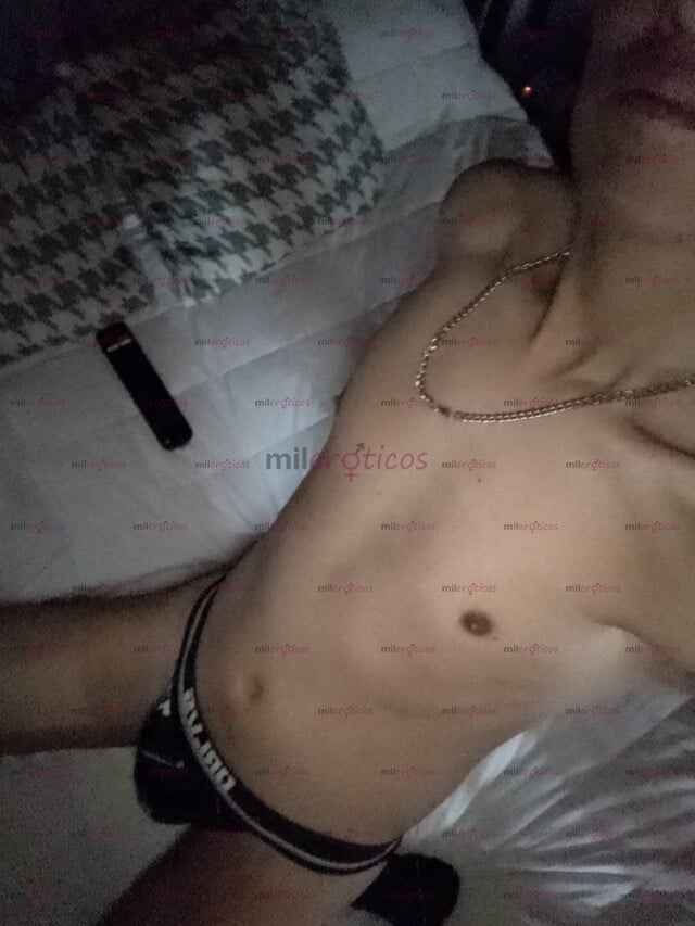 FOTOS DE KIKE CHICO HOT. PUEBLA. JOVEN TIWNK COMPLACIENTE Y DISPONIBLE.