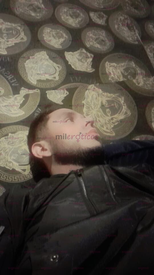 FOTOS DE JOVEN DE 28 AÑOS MORENO CON 19 CM DE PLACER