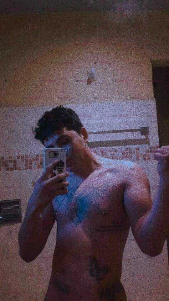 FOTOS DE CHICO CON PORTE GUAPO VERSÁTIL HOT LECHERO FULL Y NALGON DE GYM VIP 557379124