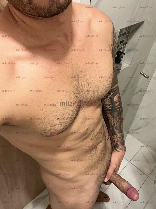 FOTOS DE JOVEN TATUADO INTER CALIENTE DISPUESTO PARA COMPLACERTE