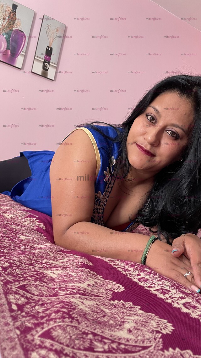 FOTOS DE SERVICIO NAVIDEÑO CON MASAJE EROTICO WENDY