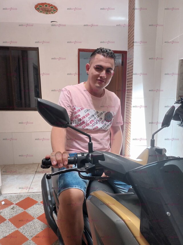 FOTOS DE SOY UN CHICO TIMIDO PERO TRAVIESO ESTOY PARA TI Y TUS TRABESURAS