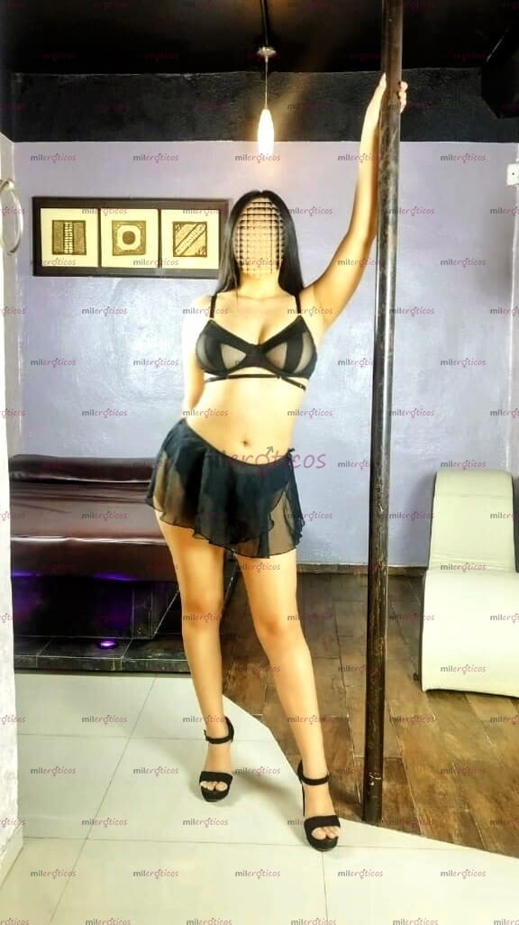 FOTOS DE SOY ANDREA TENGO 19 AÑOS CHICA VIP FRESITA MUY BONITA.....