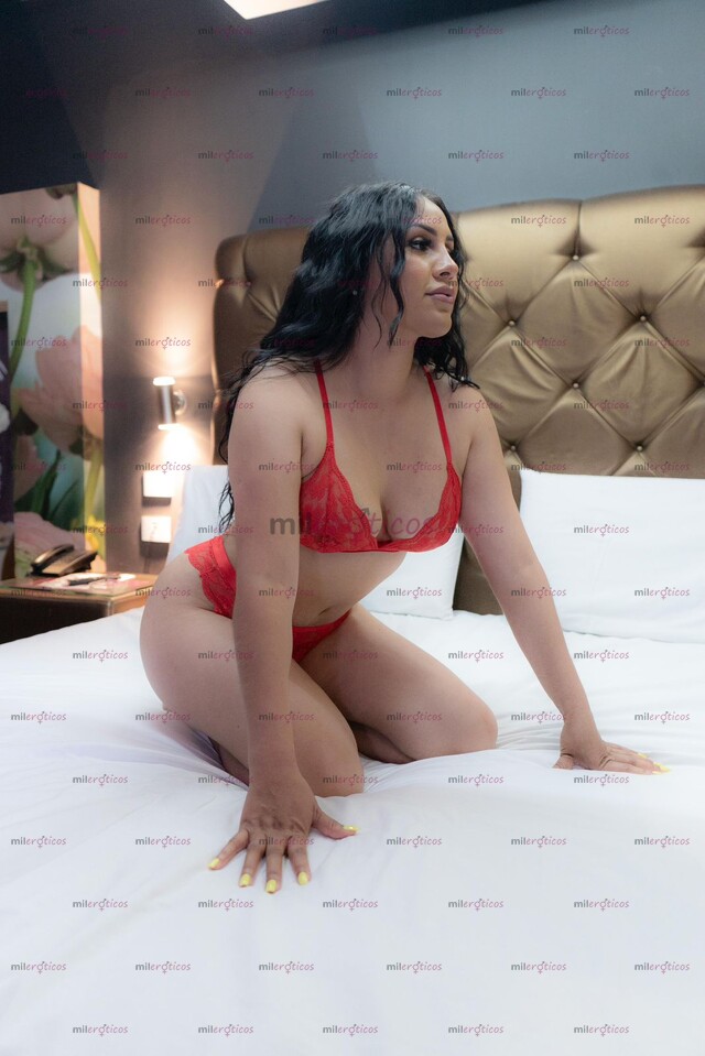 FOTOS DE HOLA BEBE SOY KARLA, UNA HERMOSA CHICA CALIENTE DISPUESTA A COMPLACERTE HABLAME