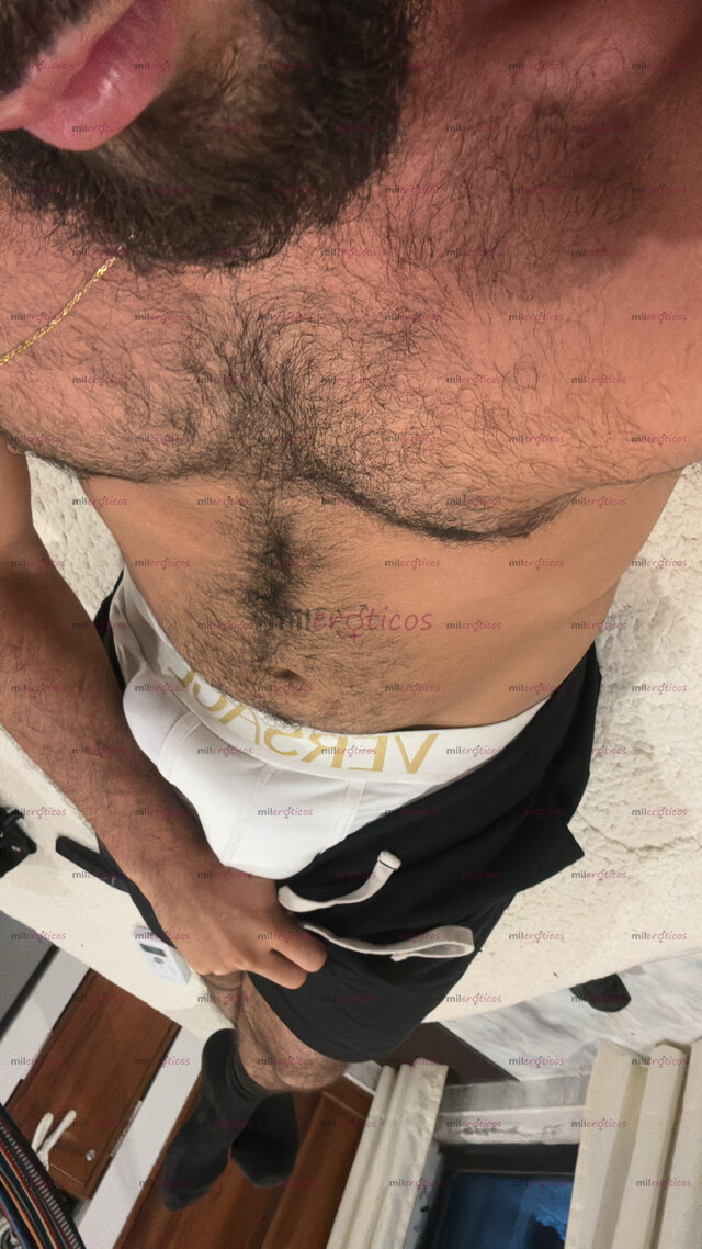 FOTOS DE LATINO DISCRETO, VARONIL Y MUY CALIENTE !