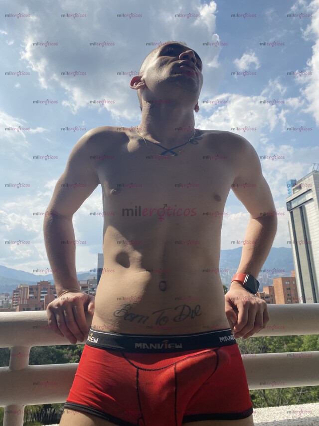 FOTOS DE PAISA JOVEN VERSÁTIL MUY ARRECHO COMPLACIENTE