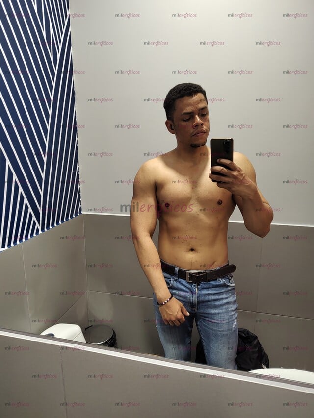 FOTOS DE COSTEÑO VERGA GRUESA LECHERO CUERPO FORNIDO