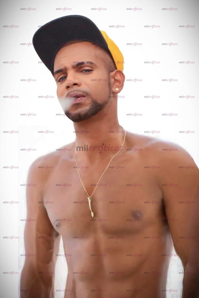 FOTOS DE RECIÉN LLEG VENEZOLANO 20 CM INTER ACT DISPUESTO A COMPLACER A
