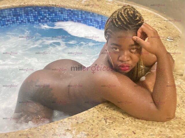 FOTOS DE COLOMBIANA SUPER CANDENTE CON UNAS TETAS Y NALGAS RIQUÍSIMAS