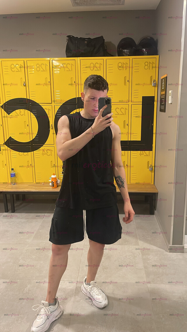 FOTOS DE JOVEN MODELO VERSÁTIL MÁS ACTIVO DISPONE DE SITIO EN EL DÍA